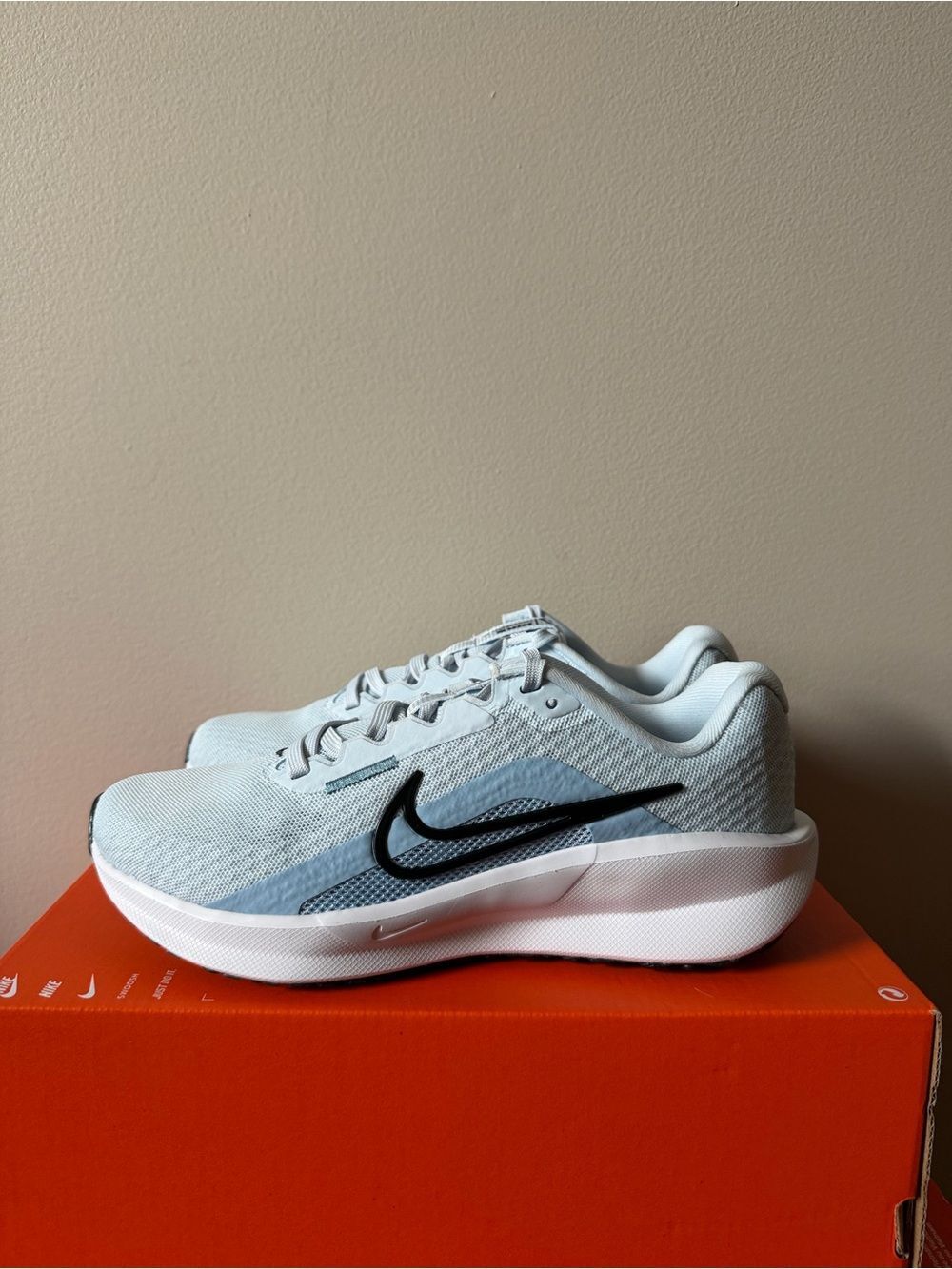 Nike Downshifter 13 Blue Tint FD6476-401 Women’s Size 5.5 - Picture 2 of 6